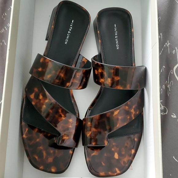 Womens sandals - Picture 4 of 5
